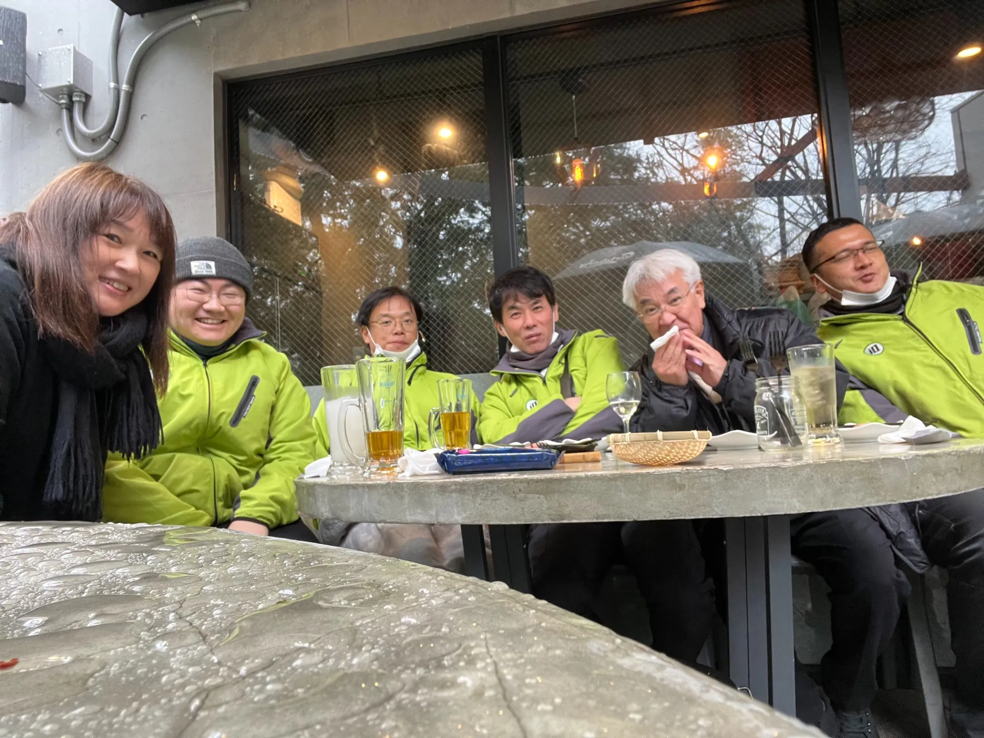 電気工事で高収入を目指す三鷹市40代のチームワーク活用術